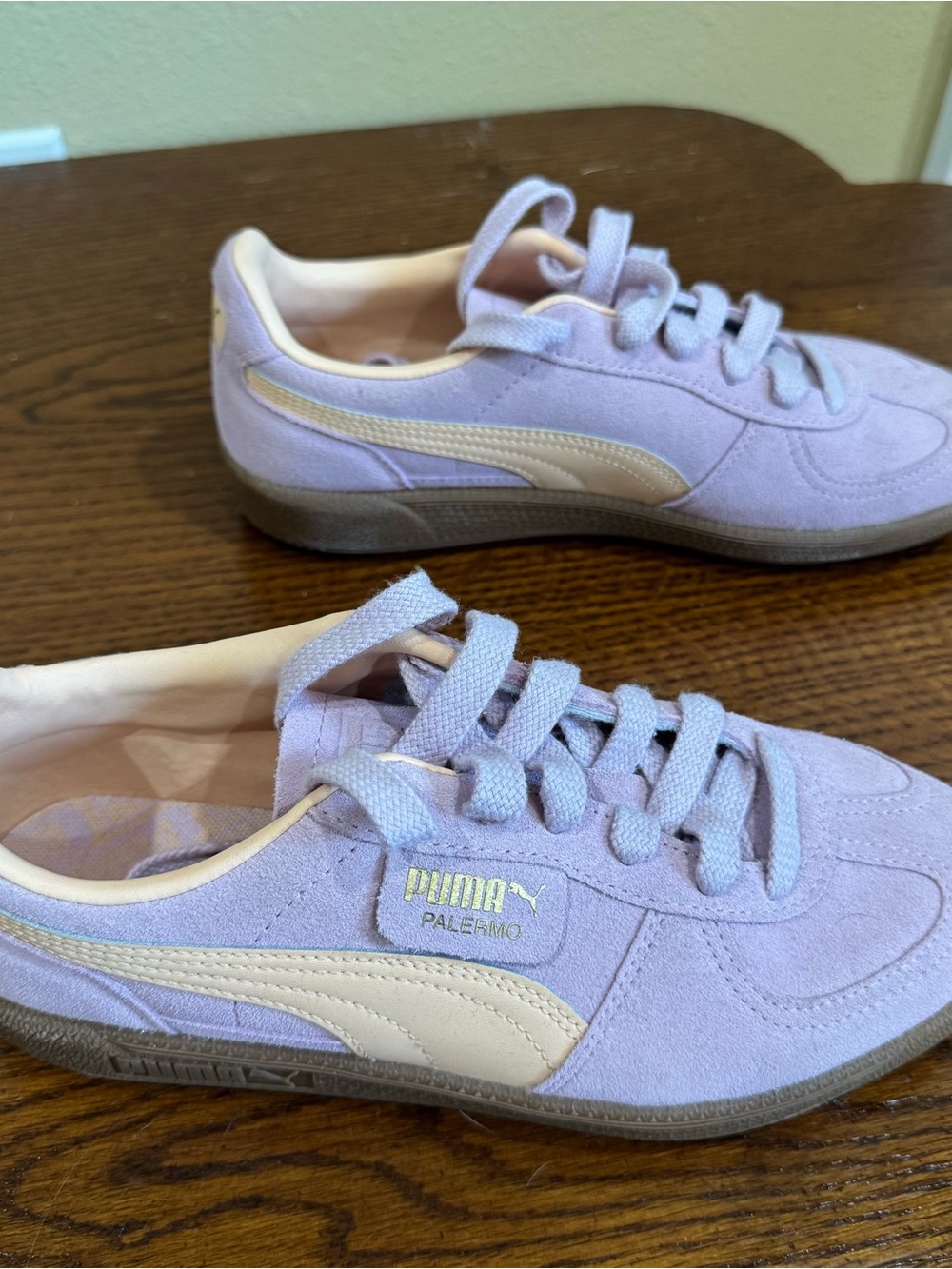 Puma Palermo Women's Lavender Suede Sneakers with Pale Pink Stripe - Picture 2 of 7